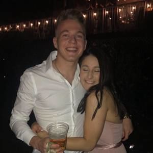 Meet your Posher, Derek